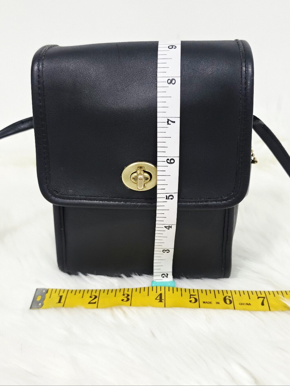 Coach 0770 Vintage Black Leather Turnlock Crossbody Shoulder Bag USA Made - Picture 4 of 15